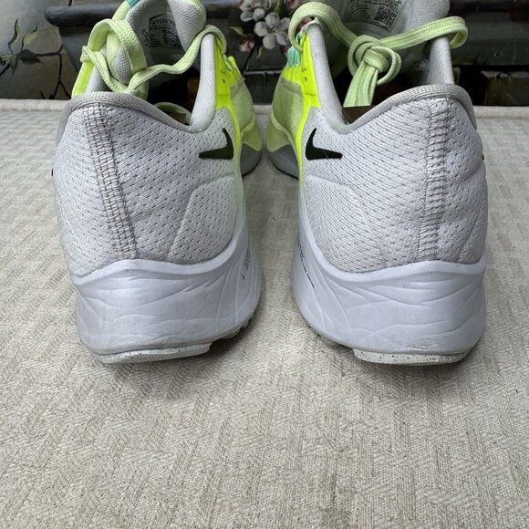 Nike Women's Air Zoom Pegasus 38 Running Shoes Sneakers Size 10 - Picture 4 of 9